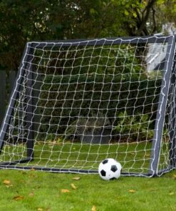 fodboldmål - Soccerplay.dk Hos Soccerplay.dk kan du købe fodboldmål, fodboldrebounder samt andet udstyr til spil i haven eller i fodboldklubben. Køb udstyr online idag.