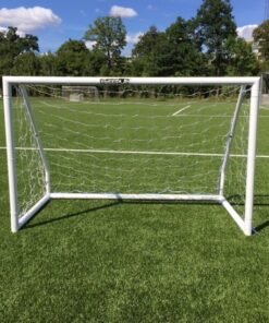 IMG 3024 - Soccerplay.dk Hos Soccerplay.dk kan du købe fodboldmål, fodboldrebounder samt andet udstyr til spil i haven eller i fodboldklubben. Køb udstyr online idag.