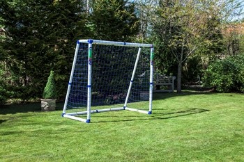 JC6200TA.targetsport.Pro3 .02 t - Soccerplay.dk Hos Soccerplay.dk kan du købe fodboldmål, fodboldrebounder samt andet udstyr til spil i haven eller i fodboldklubben. Køb udstyr online idag.