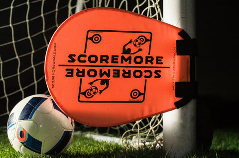 Scoremore fodbold traenin1 - Soccerplay.dk Hos Soccerplay.dk kan du købe fodboldmål, fodboldrebounder samt andet udstyr til spil i haven eller i fodboldklubben. Køb udstyr online idag.