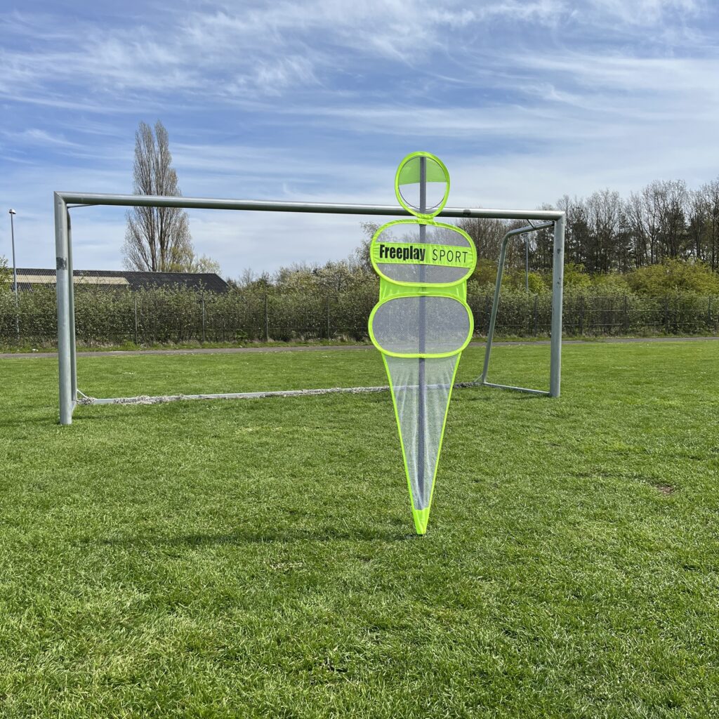 Freeplay Frisparksfigur Defender 170cm - Gul