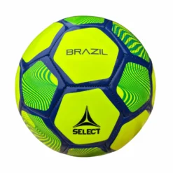 Fodbold Select Brazil V26 str.5 Drømmer du om brasiliansk fodboldmagi? Med denne Select Brazil fodbold i størrelse 5, får du en flot og farverig fodbold med et ikonisk design inspireret af det brasilianske farver. De grønne, gule og blå farver giver bolden et unikt udtryk, der bringer sydamerikansk fodboldstemning til både haven, stranden og fodboldbanen. Fodbolden er fremstillet i slidstærkt syntetisk læder og har en alsidig konstruktion, der gør den velegnet til leg, træning og uformelle kampe. Med sin officielle størrelse 5 er den et oplagt valg til dig, der ønsker en klassisk fodbold med masser af farve og personlighed. Uanset om du øver dine driblinger, spiller en kamp med vennerne eller nyder en omgang fodbold i haven, er Select Brazil V26 fodbolden klar til at komme i spil. Et godt valg for både unge og voksne, der elsker fodbold og det brasilianske landsholds karakteristiske farver. Fordele ved Select Brazil fodbold Brasiliansk inspireret design: Grønne, gule og blå farver med mønster inspireret af det brasilianske flag Slidstærkt materiale: Fremstillet i syntetisk læder til aktiv leg og fodboldspil Officiel størrelse 5: En klassisk boldstørrelse til fodbold på banen og i fritiden Alsidig anvendelse: Velegnet til leg, træning og uformelle kampe Til store og små fodboldfans: Et oplagt valg til dig, der vil kombinere fodboldglæde med et farverigt design Produktinformation Mærke: Select Model: Brazil Materiale: Syntetisk læder Størrelse: 5 Farver: Grøn, gul og blå Gør dig klar til næste kamp med en Select Brazil fodbold, der kombinerer et iøjnefaldende brasiliansk design med alsidige muligheder for fodbold og leg.